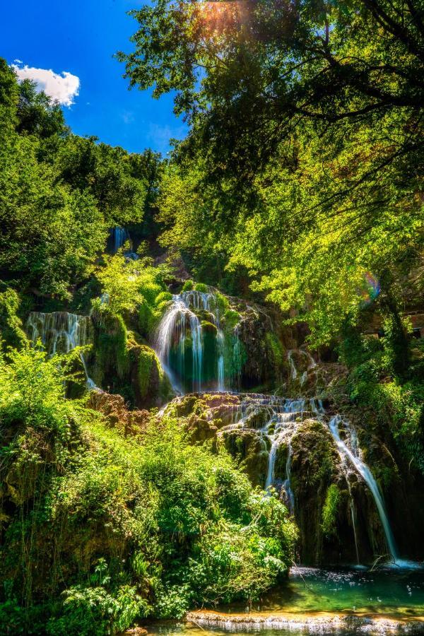 Крушун - Единствена На Метри От Водопадите, Krushun - The Only Stay Just Meters From The Waterfalls Krushuna Exterior foto